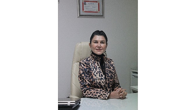 Cilt yaşlanması sürecinde meydana gelen cilt kusurlarının giderilmesinde kullanılan yöntemlerden