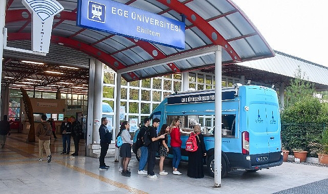 İzmir Büyükşehir Belediye Başkanı Soyer’in “Öğrenci arkadaşlarımın sabah kahvaltılarını etmeden