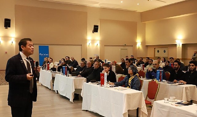 Elazığ ve Erzincan’da deprem seminerleri veren Japon deprem uzmanı Yüksek