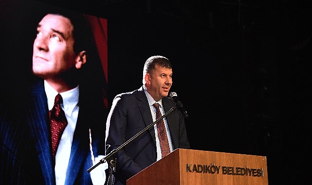 Kadıköy’de görev yapan yaklaşık 3 bin öğretmen, Kadıköy Belediyesi’nin düzenlediği