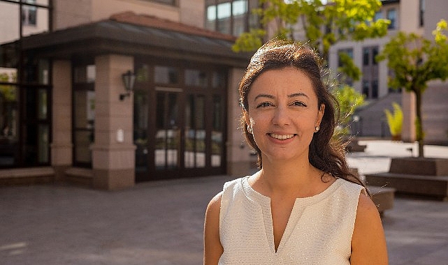 Koç Üniversitesi Kimya ve Biyoloji Mühendisliği Bölümü Öğretim Üyesi Prof.