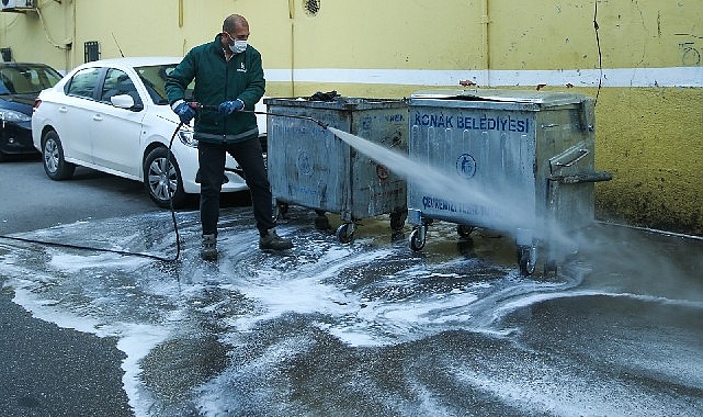 Konak Belediyesi, iş yeri ve resmi kurumların en çok bulunduğu,