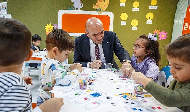 İzmir Büyükşehir Belediye Başkanı Tunç Soyer, çocukların sosyal gelişimlerine katkı