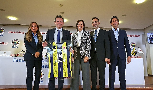 MediaMarkt, Fenerbahçe Opet Kadın Voleybol takımının resmi sponsoru oldu. Bu