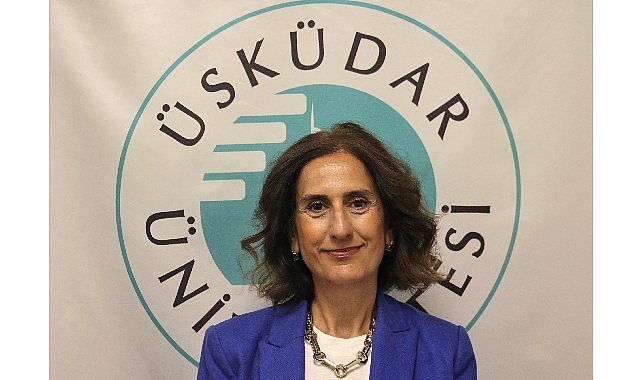 Plastiklerin biyolojik olarak kolayca parçalanamayan petrol türevlerinden yapıldığını kaydeden uzmanlar,
