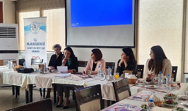 Milas Belediyesi, ilçede bulunan 132 mahalle muhtarının eşlerine yönelik toplantı