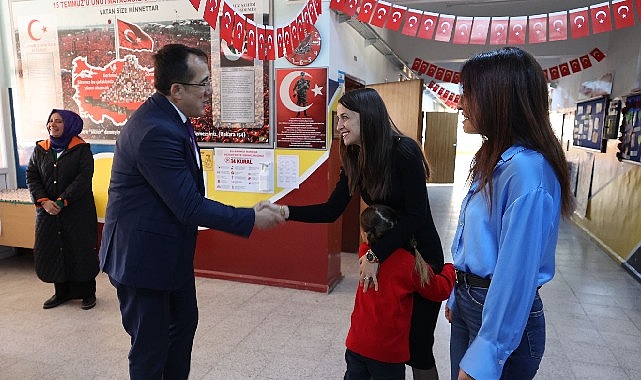 Nevşehir Belediyesi tarafından 24 Kasım Öğretmenler Günü dolayısıyla tüm okullara