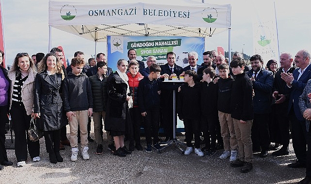 İlçedeki her mahalleyi spor tesisleriyle donatan Osmangazi Belediyesi, yeni bir