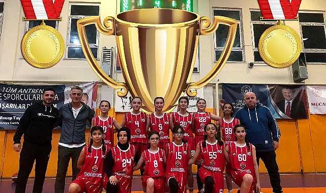 Sezonu il ikincisi olarak tamamlayan Saray Maraton Spor Kulübü U-14