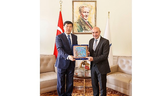 İzmir Büyükşehir Belediye Başkanı Tunç Soyer, Çin Halk Cumhuriyeti'nin Sichuan