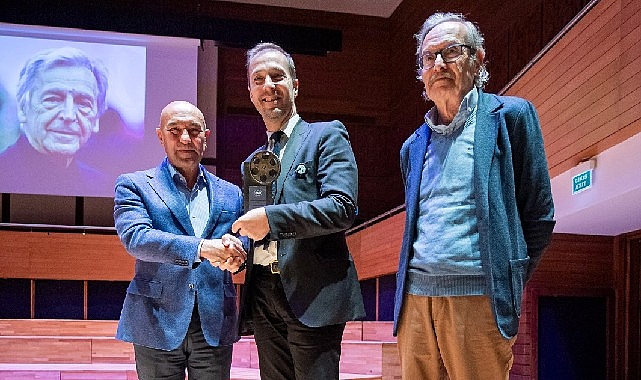 İzmir Büyükşehir Belediyesi, Institut français, Mimarlar Odası İzmir Şubesi ve