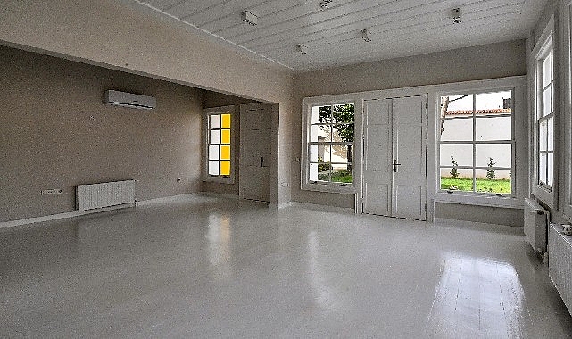 İzmir Büyükşehir Belediyesi, şehrin zengin mimari mirasını yeniden gün ışığına