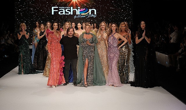 Türkiye'nin en ünlü modelleri İzmir'de düzenlenen World of Fashion defilesinde