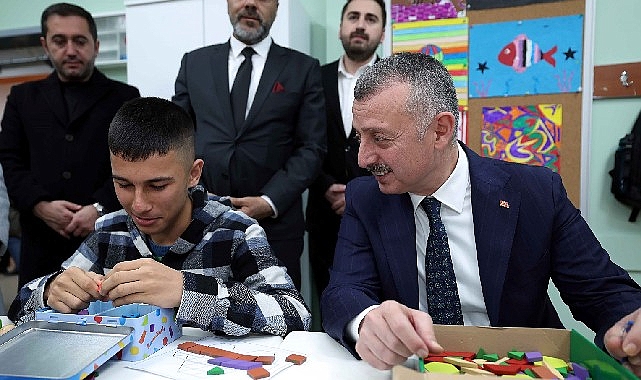 Kocaeli Büyükşehir Belediye Başkanı Tahir Büyükakın, Darıca Şehit Yakup Gülmez