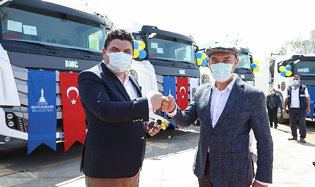 Buca Belediye Başkanı Erhan Kılıç, kentte temizlik devrimi yaptı. İzmir