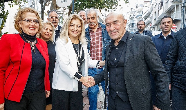 İzmir Büyükşehir Belediye Başkanı Tunç Soyer, Altıntaş Mahallesi sakinlerinin düzenlediği