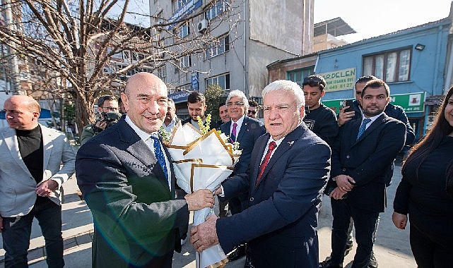 Yeni yıla sayılı günler kala İzmir Büyükşehir Belediye Başkanı Tunç