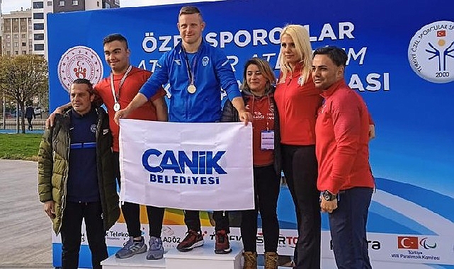 Canik Belediyespor Kulübü milli sporcu Ali Topaloğlu rekor dereceyle Türkiye