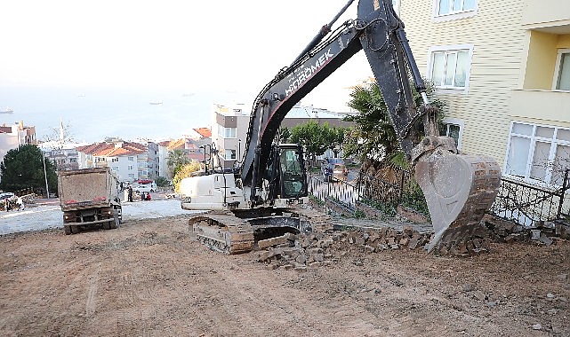 Gemlik Belediyesi Fen İşleri Müdürlüğü ekipleri tarafından ilçenin dört farklı