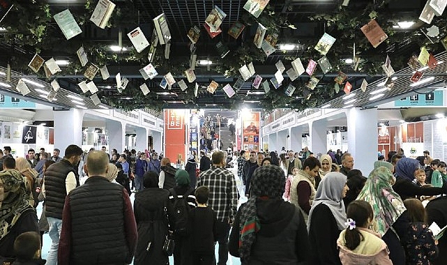 İnegöl Belediyesi’nin bu yıl 7’ncisini düzenlediği Kitap Günleri Pazar günü