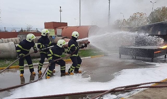 Kocaeli Büyükşehir Belediyesi İtfaiye Dairesi Başkanlığı ekipleri, işletmelerin acil durum
