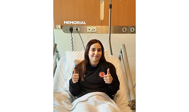 A Milli Kadın Hentbol Takımı’nda forma giyen sağ oyun kurucusu