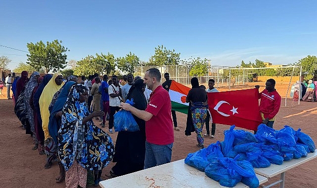 Nijer’e giden İsviçre merkezli Verein Tut Elimi Derneği ve Türkiye
