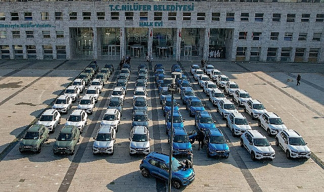 Nilüfer Belediyesi araç filosunu çevre dostu araçlarla yeniledi. İlk etapta