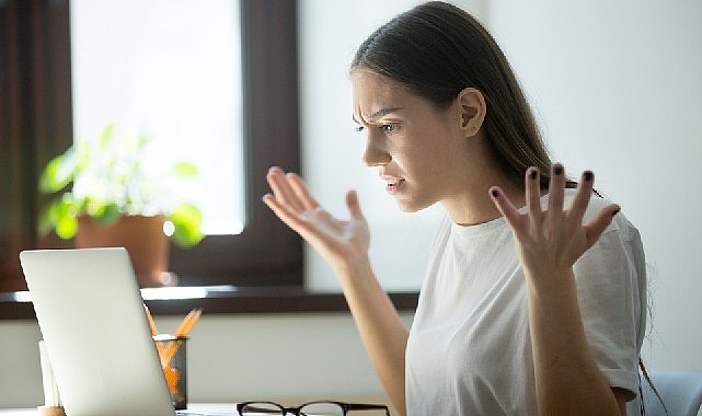 Gün içerisinde kaç kere kendinizi ‘sesinizi yükseltmiş, çenenizi ve yumruklarınızı