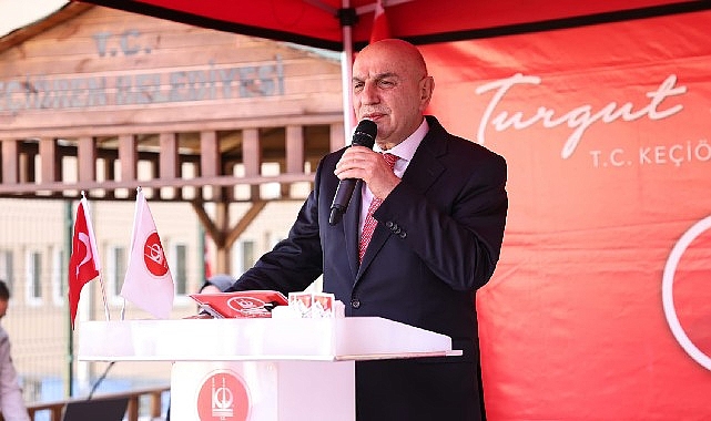 Keçiören Belediye Başkanı Turgut Altınok, Etlik Halk Eğitim Merkezi’nde gerçekleştirilen
