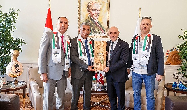 İzmir Büyükşehir Belediye Başkanı Tunç Soyer, Filistin’in Yatta kentinden gelen