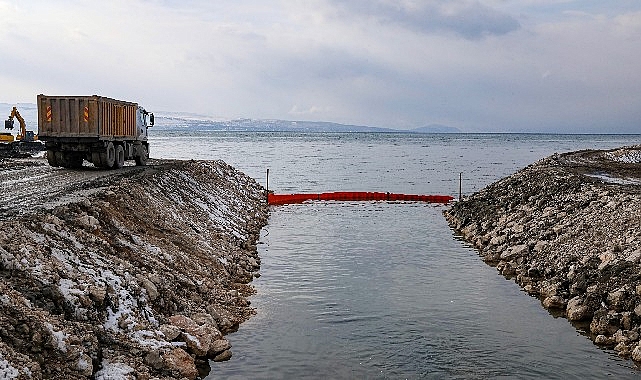 Van Gölü ekosistemini korumak ve evsel atıkların göle ulaşmasını engellemek