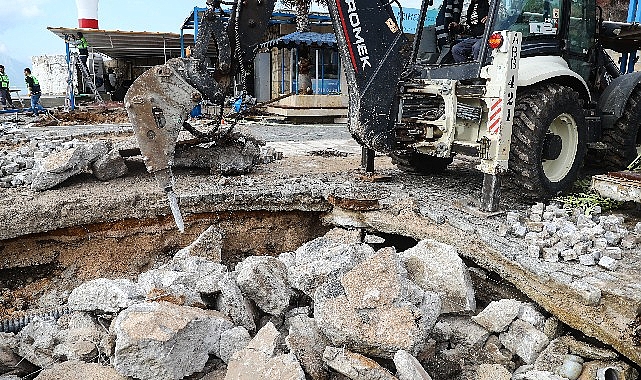 Antalya Büyükşehir Belediyesi 25-26 Kasım tarihlerinde yaşanan şiddetli fırtına sonrasında