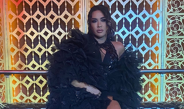 Güçlü sesi, yorumu ve sahne performansıyla, Türk pop müziğinin en