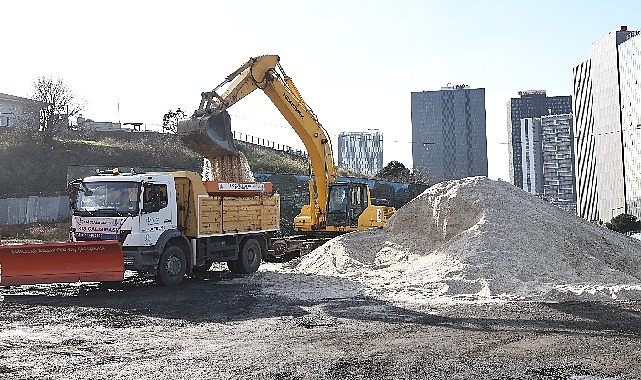 Bağcılar Belediyesi, önümüzdeki günlerde İstanbul’da beklenen kar yağışı için hazırlıklarını