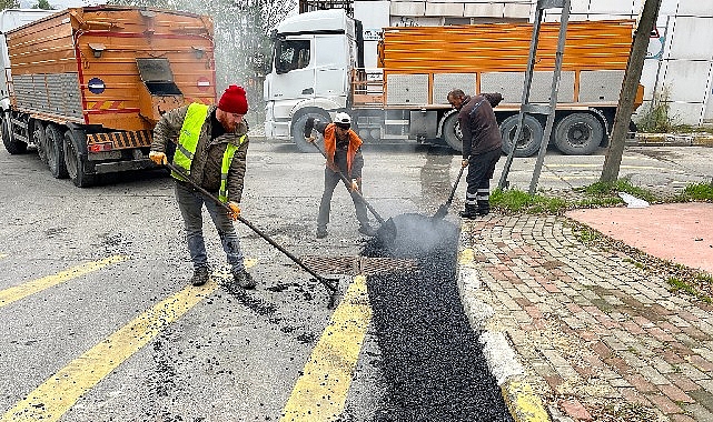 İlçe genelinde yıl boyunca bir yandan kentin altyapısını ve yollarını