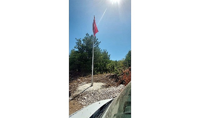 Milas Belediyesi, Cumhuriyet'in 100 yılında gerçekleştirdiği "Bayraksız Mahalle Kalmasın" projesi