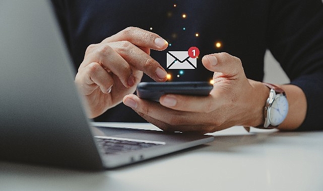 Son günlerde sayısı bir hayli artan kısa mesaj (SMS) dolandırıcılıkları,