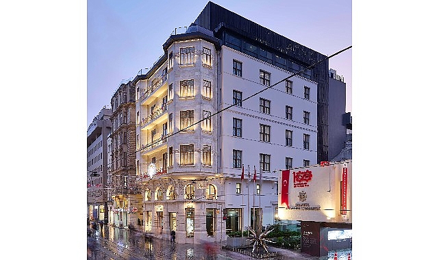 Cumhuriyetimizin 100. yılına armağan olarak açılan Türkiye İş Bankası Resim