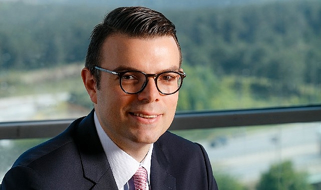 Türk ilaç sektörünün 22 yıldır kesintisiz lideri Abdi İbrahim, 2023