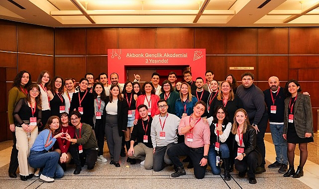 Akbank Gençlik Akademisi 3. yaşını kutluyor. 2021’den bu yana 135