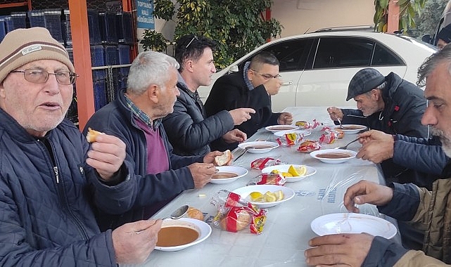 Antalya Büyükşehir Belediyesi Alanya Toptancı Hal esnafı ve çalışanlarına güne