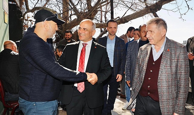 Körfez Belediye Başkanı Şener Söğüt, AK Parti MKYK üyesi İlyas