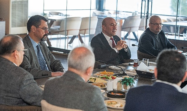 İzmir Büyükşehir Belediye Başkanı Tunç Soyer, belediye bünyesinde hizmet üreten
