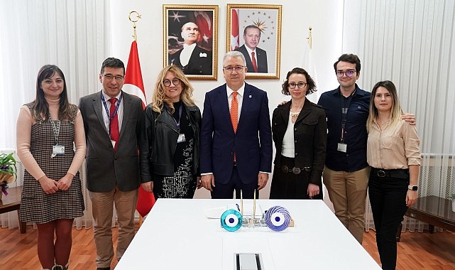 Ege Üniversitesi Tıp Fakültesinde görev yapan multidisipliner proje ekibi tarafından