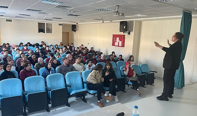 Burhaniye Belediyesi Kadın Danışma Merkezi; hem sahada hem de 2