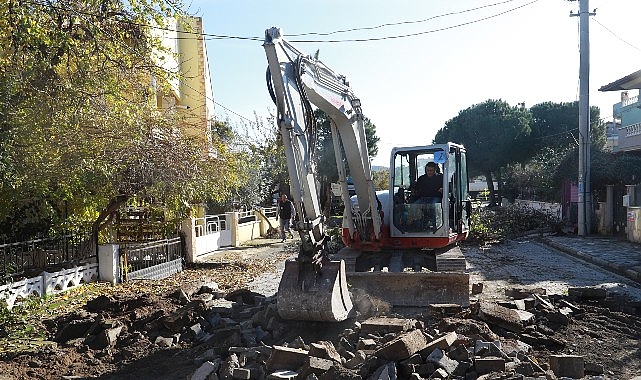 Burhaniye’ye doğalgazın gelmesi ile birlikte sıklaşan altyapı çalışmalarıyla ilçenin bir