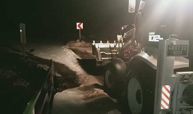 Milas’ta perşembe günü akşam saatlerinde etkili olan dolu yağışı nedeniyle