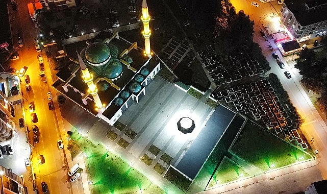 Canik Belediyesi, Dünya Kur’an Güzel Okuma Birincisi Abdullah Sadien’i vatandaşlarla