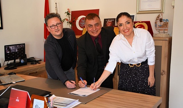Ege Üniversitesinin akademik birimleri öğrenci odaklı uygulamalarına yenilerini eklemeye devam